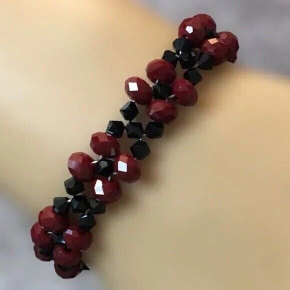 Handmade Goth Beaded Bracelet 7.5 Inch Black Red Glass Crystal Rondelle Beads - Picture 1 of 5